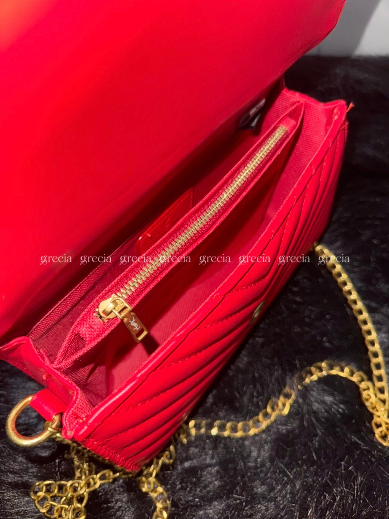 YSL rojo con dorado