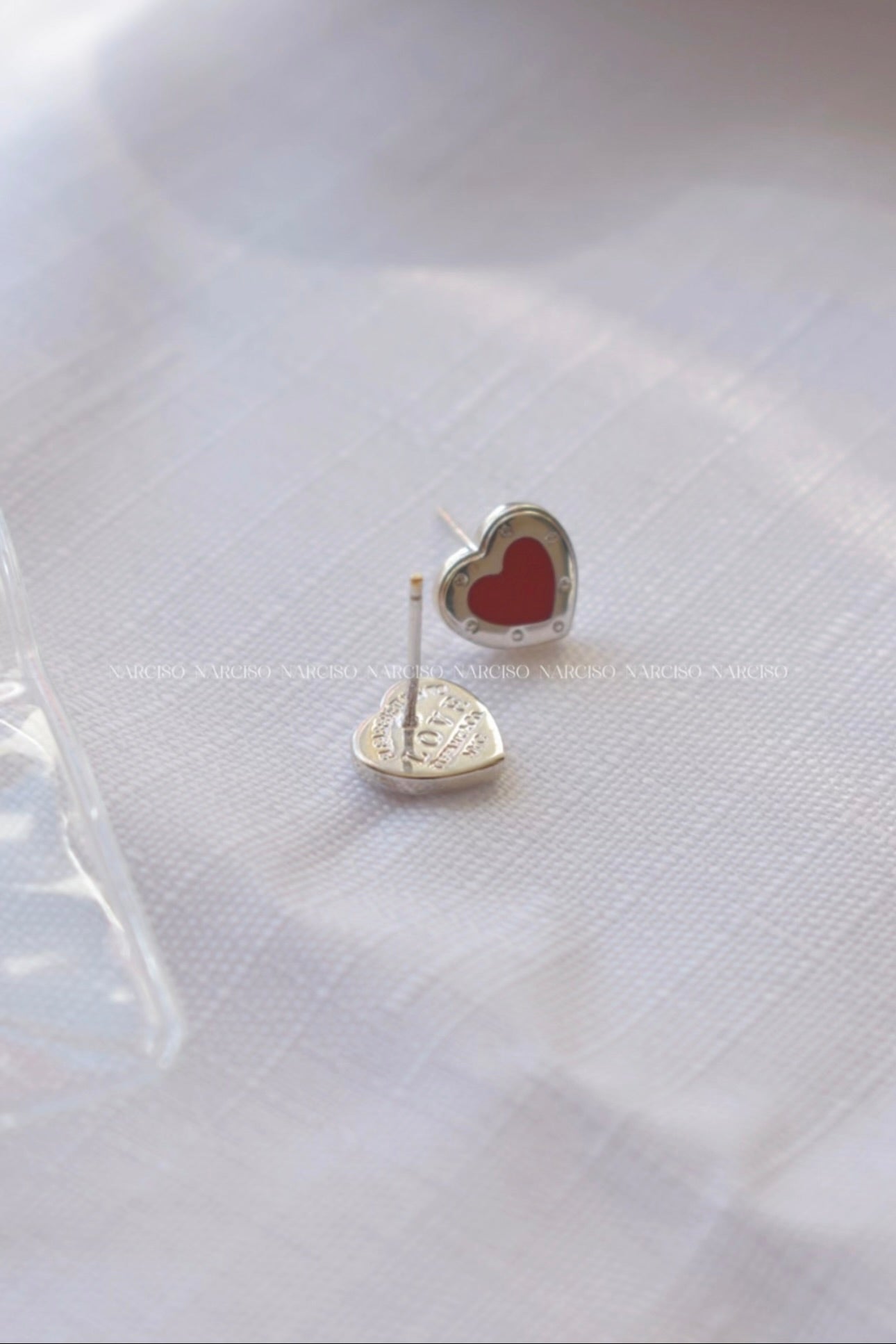 Aretes Tiffany corazón rojo