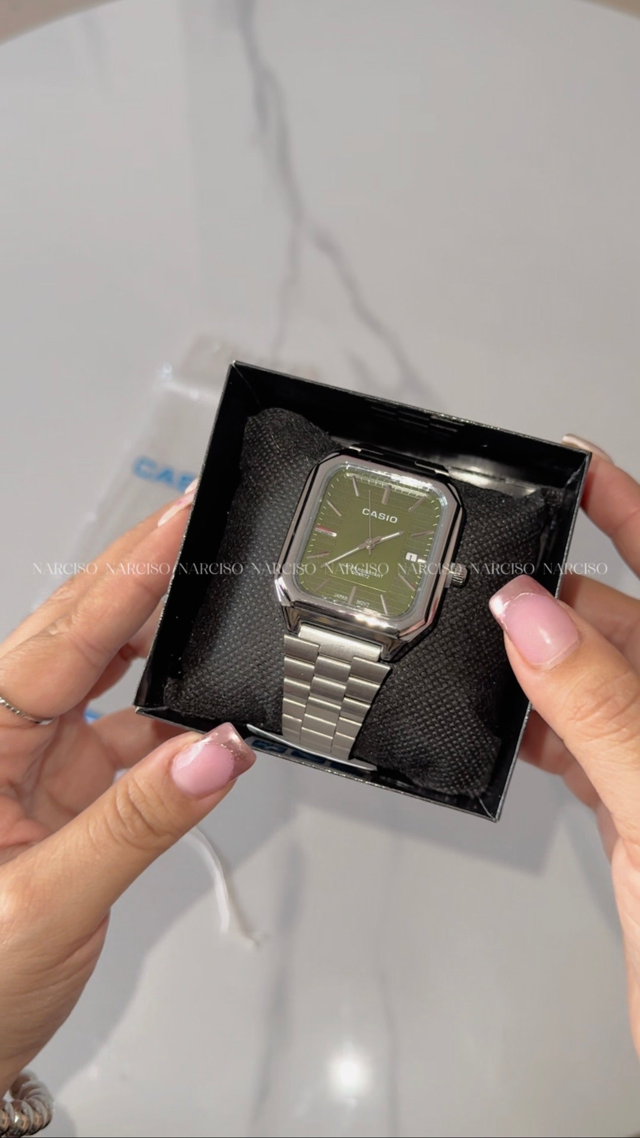 Caja negra para reloj, pulsera o brazalete