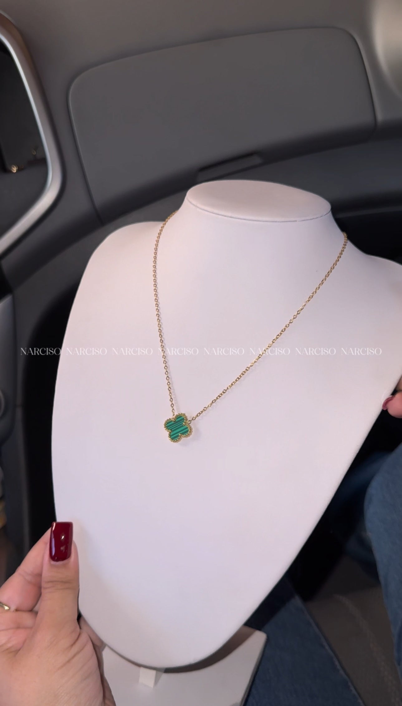 Collar y pulsera VC verde