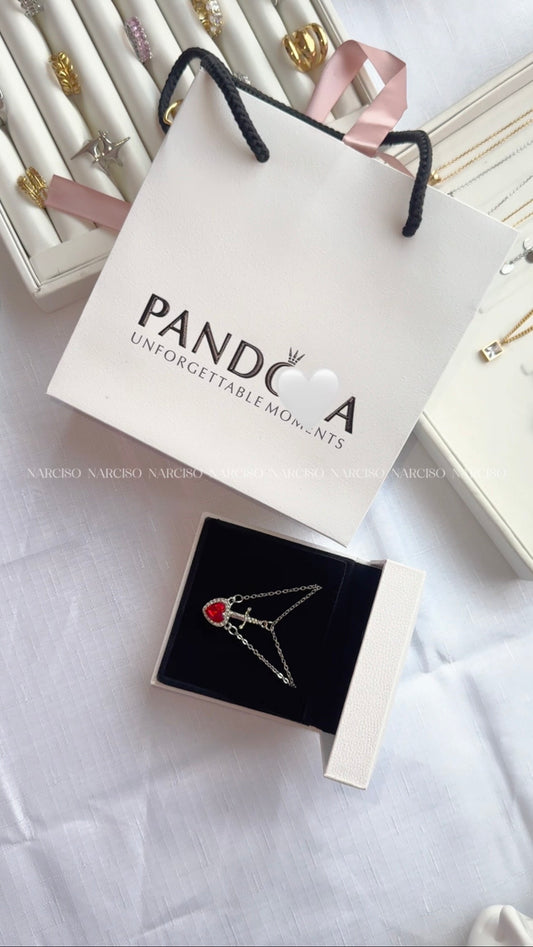 Corazón y espada Pandora