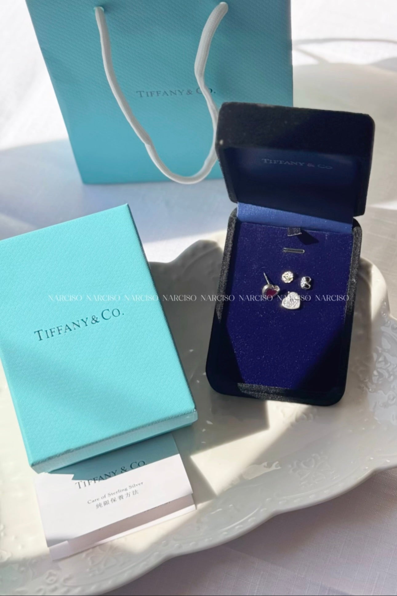 Aretes Tiffany corazón rojo