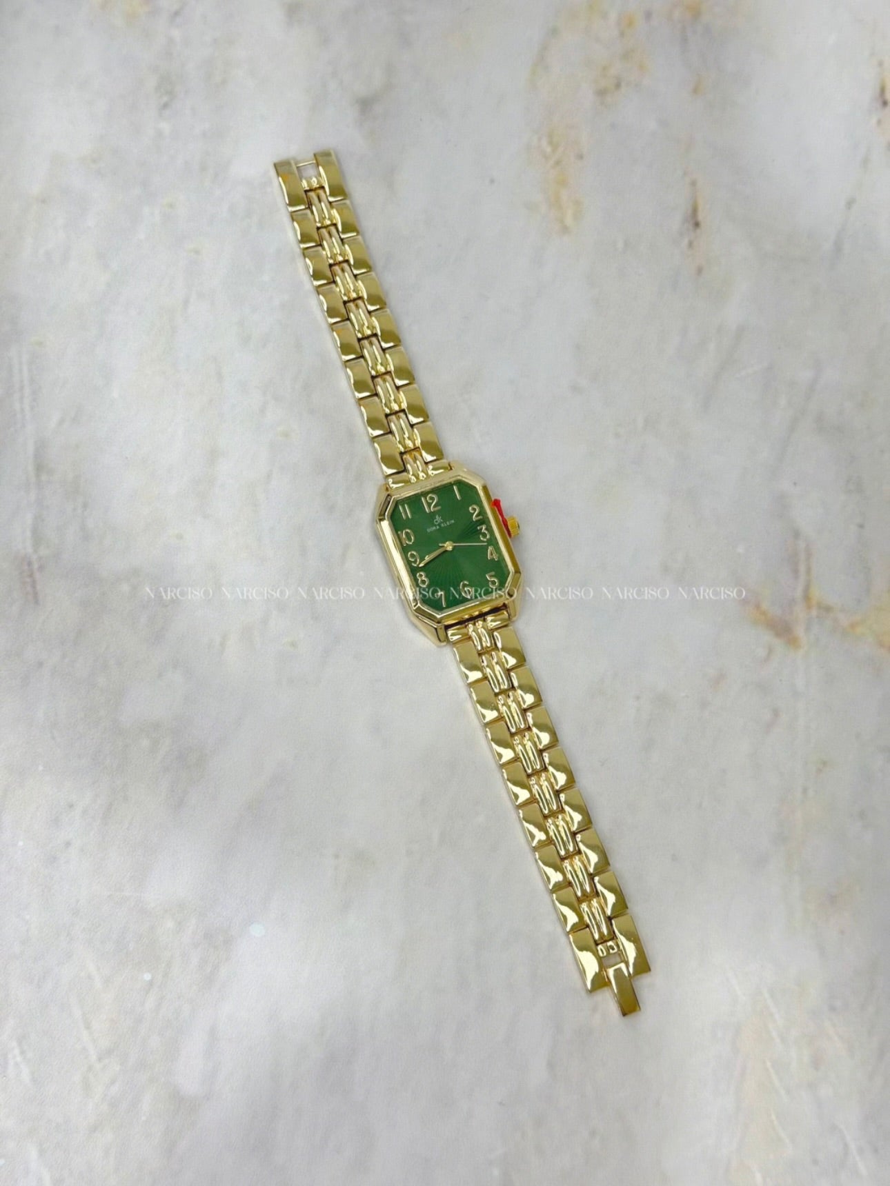 Set dorado con verde