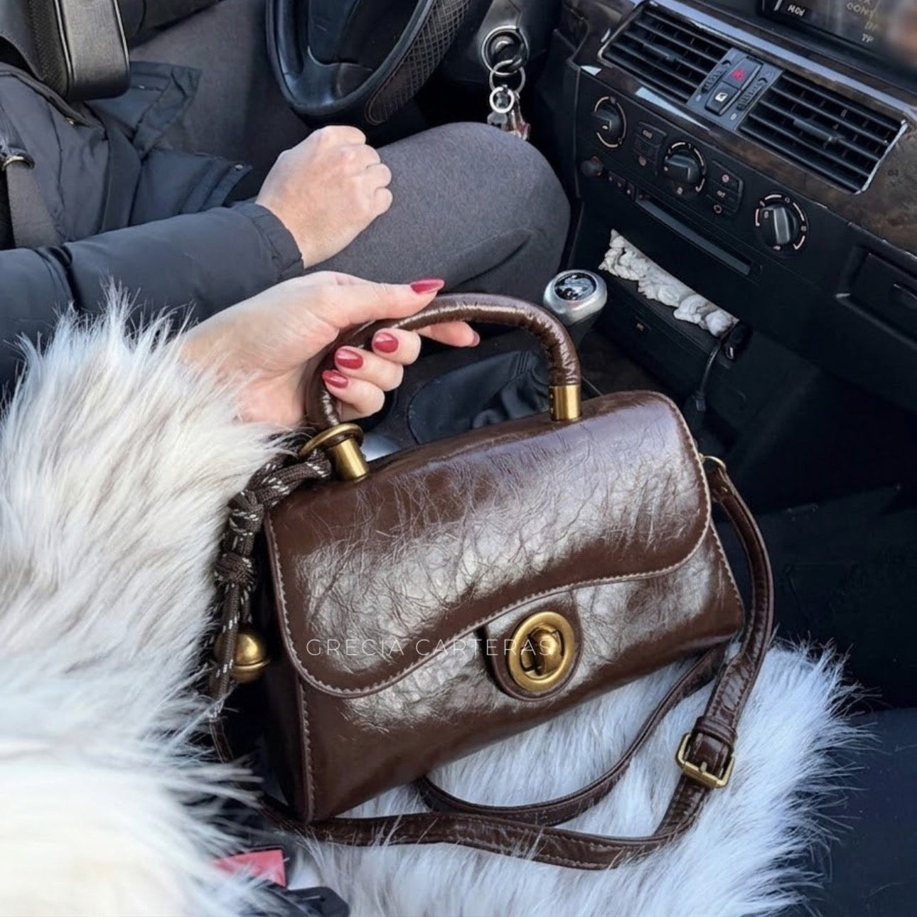 Bolso café