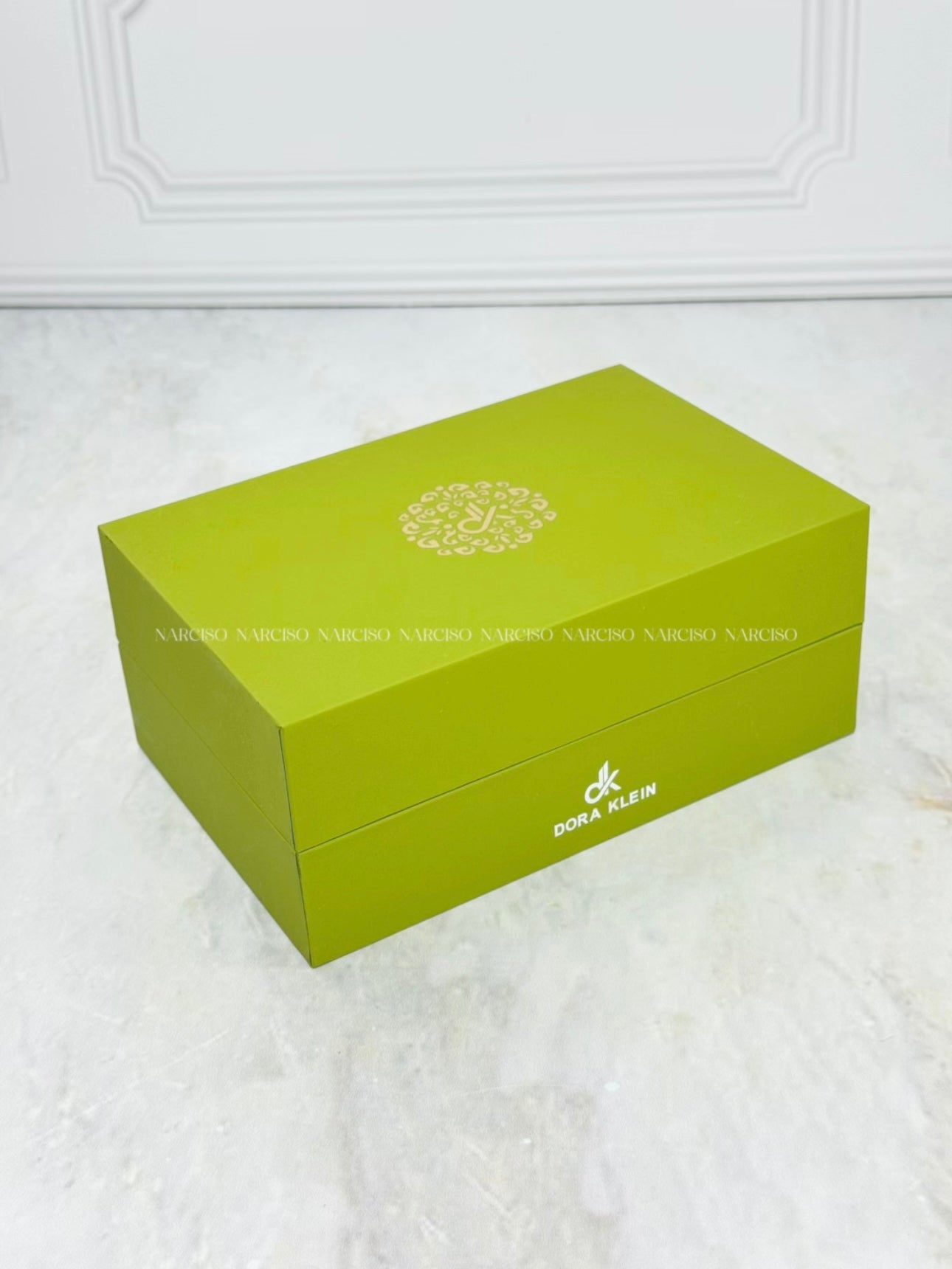 Set dorado con verde