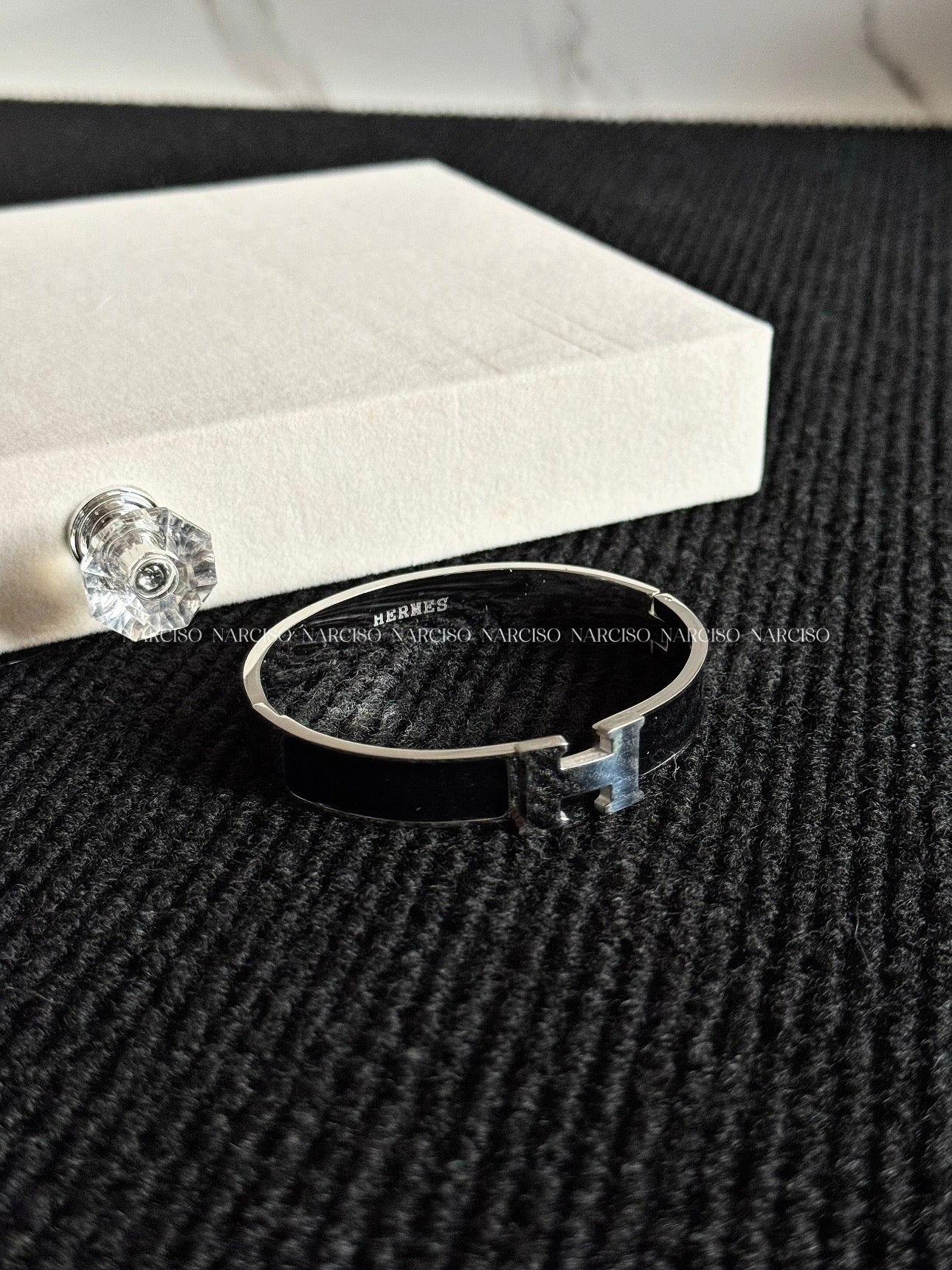 Inspo Hermes negro plateado