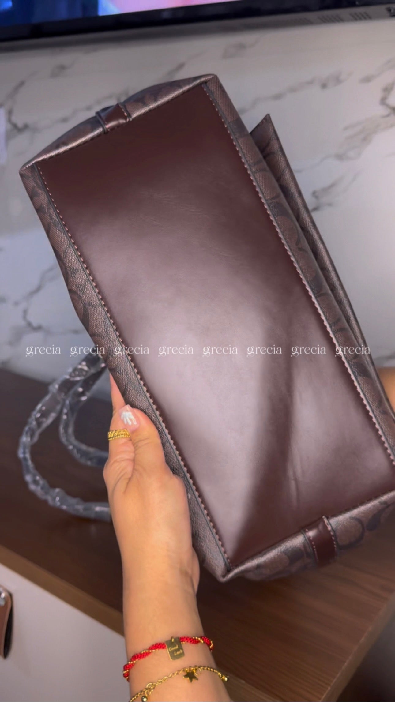 Coach chocolate XL