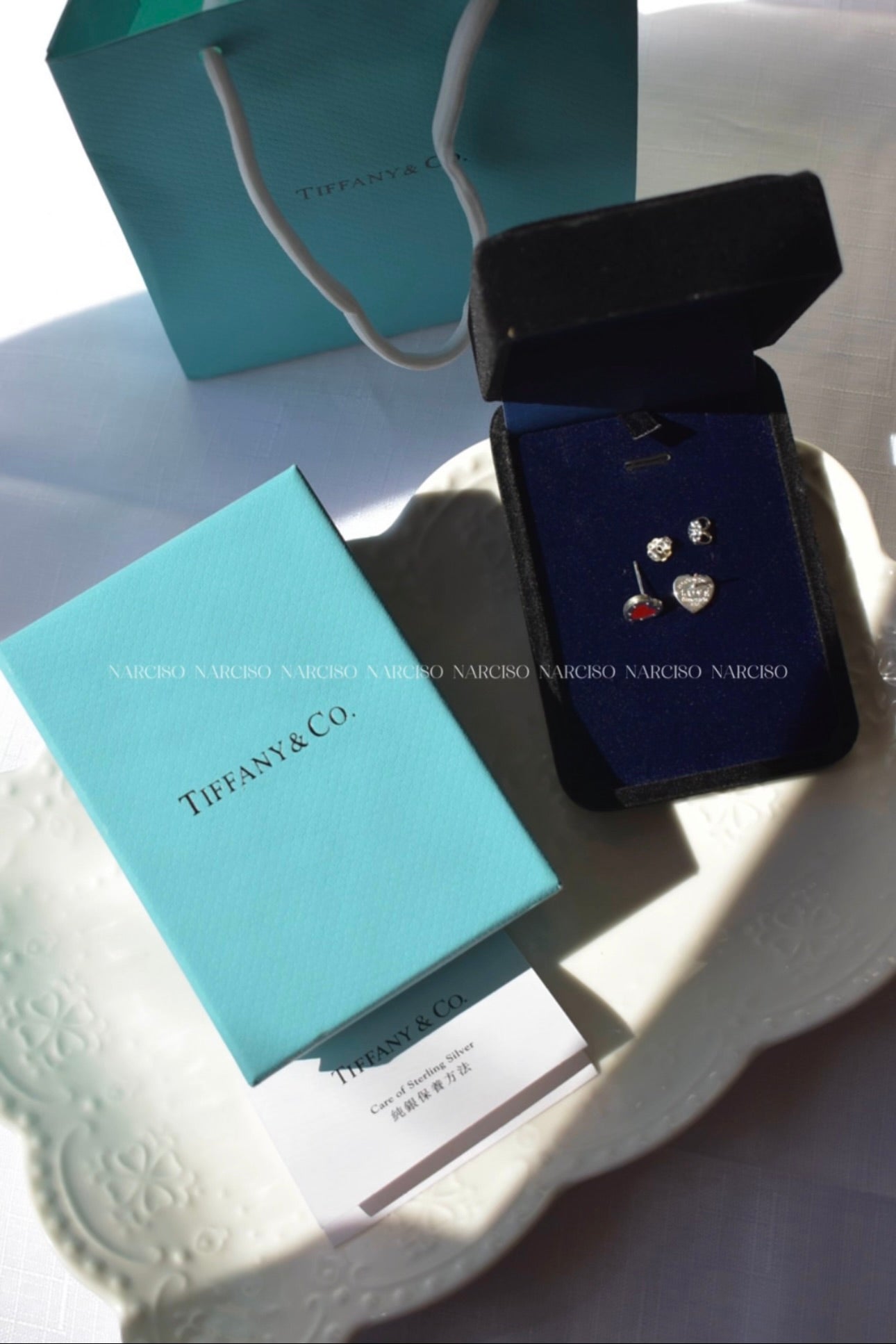 Aretes Tiffany corazón rojo