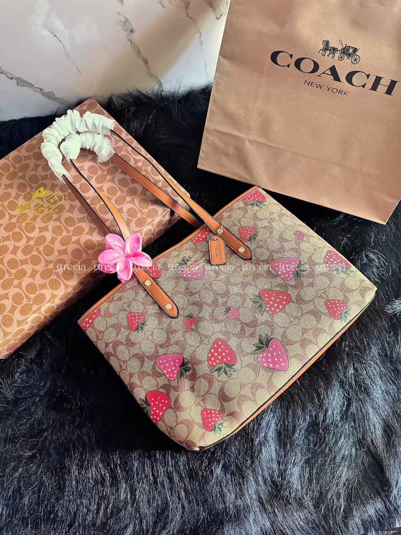 Tote Coach fresa