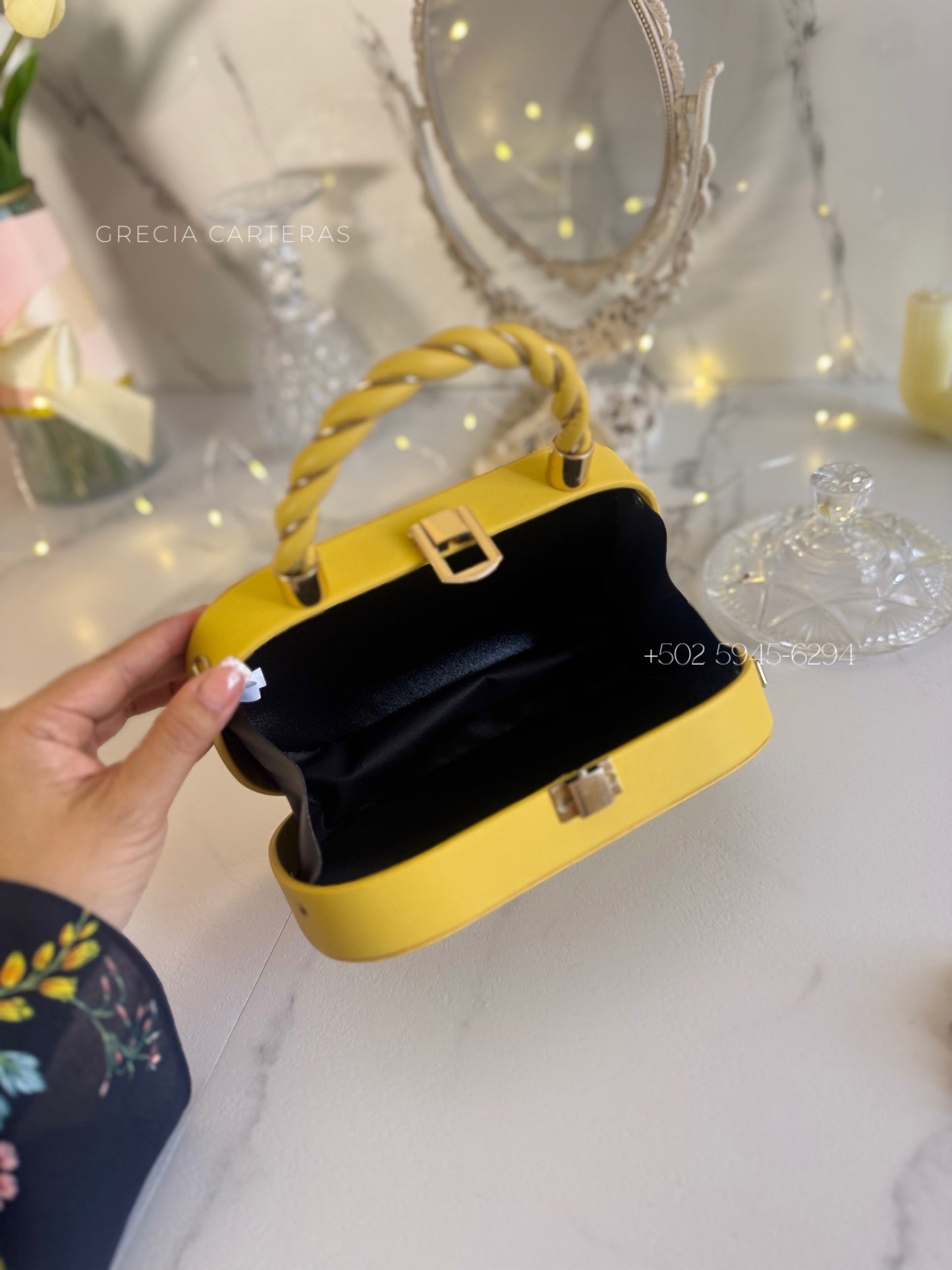 Celine amarillo