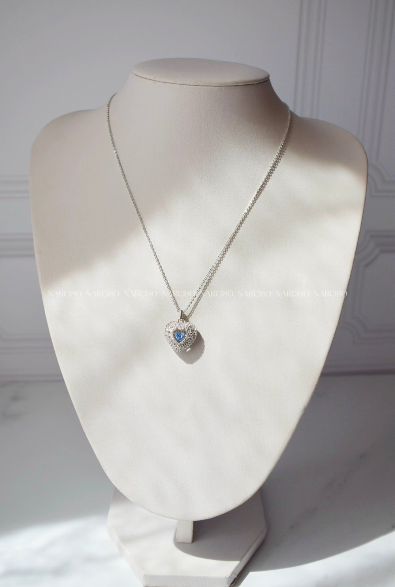 Corazón plateado Swarovski