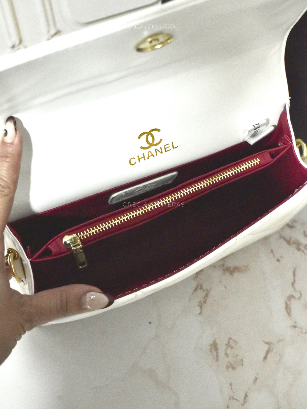 Chanel blanca