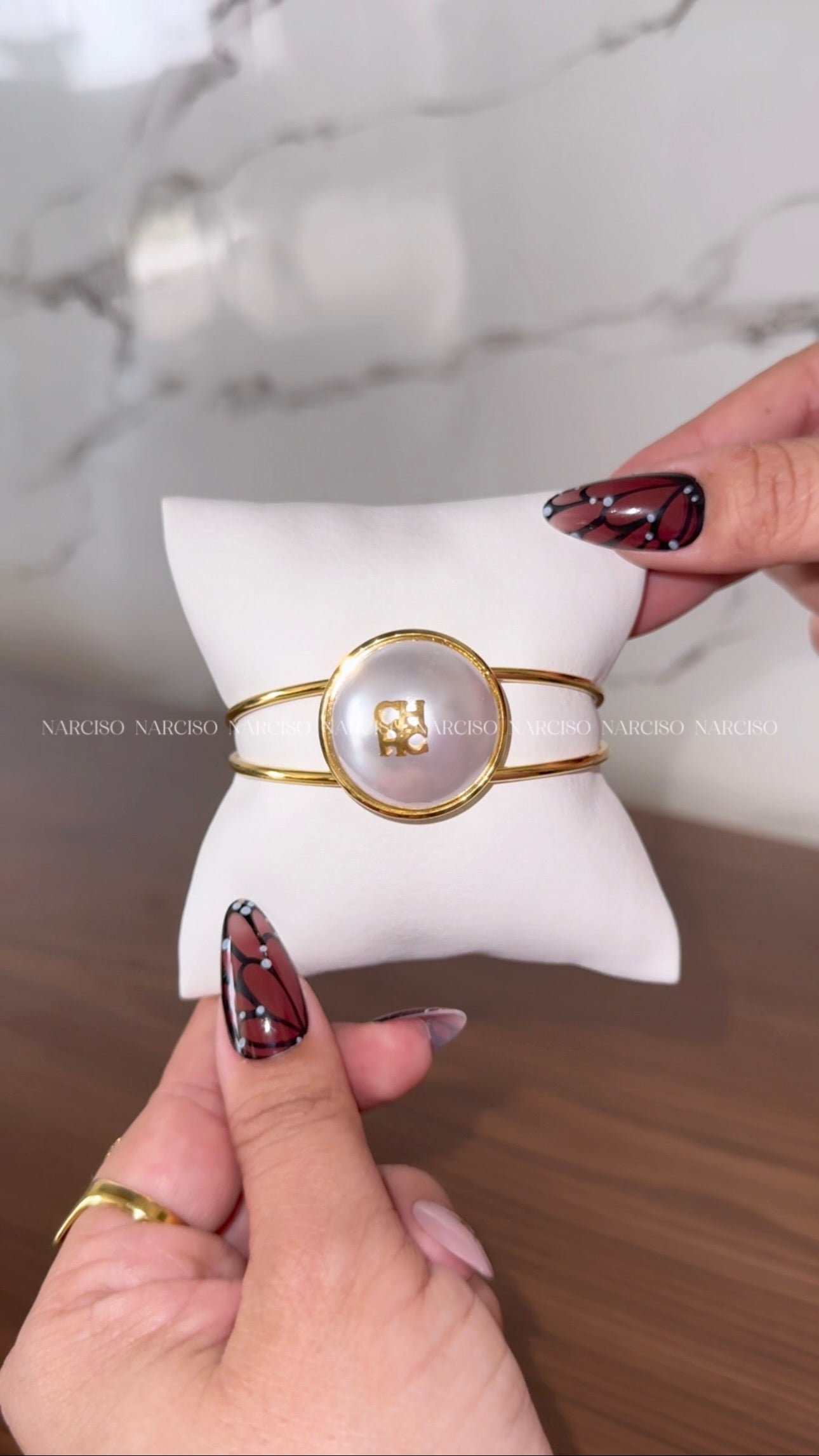 Brazalete Carolina Herrera