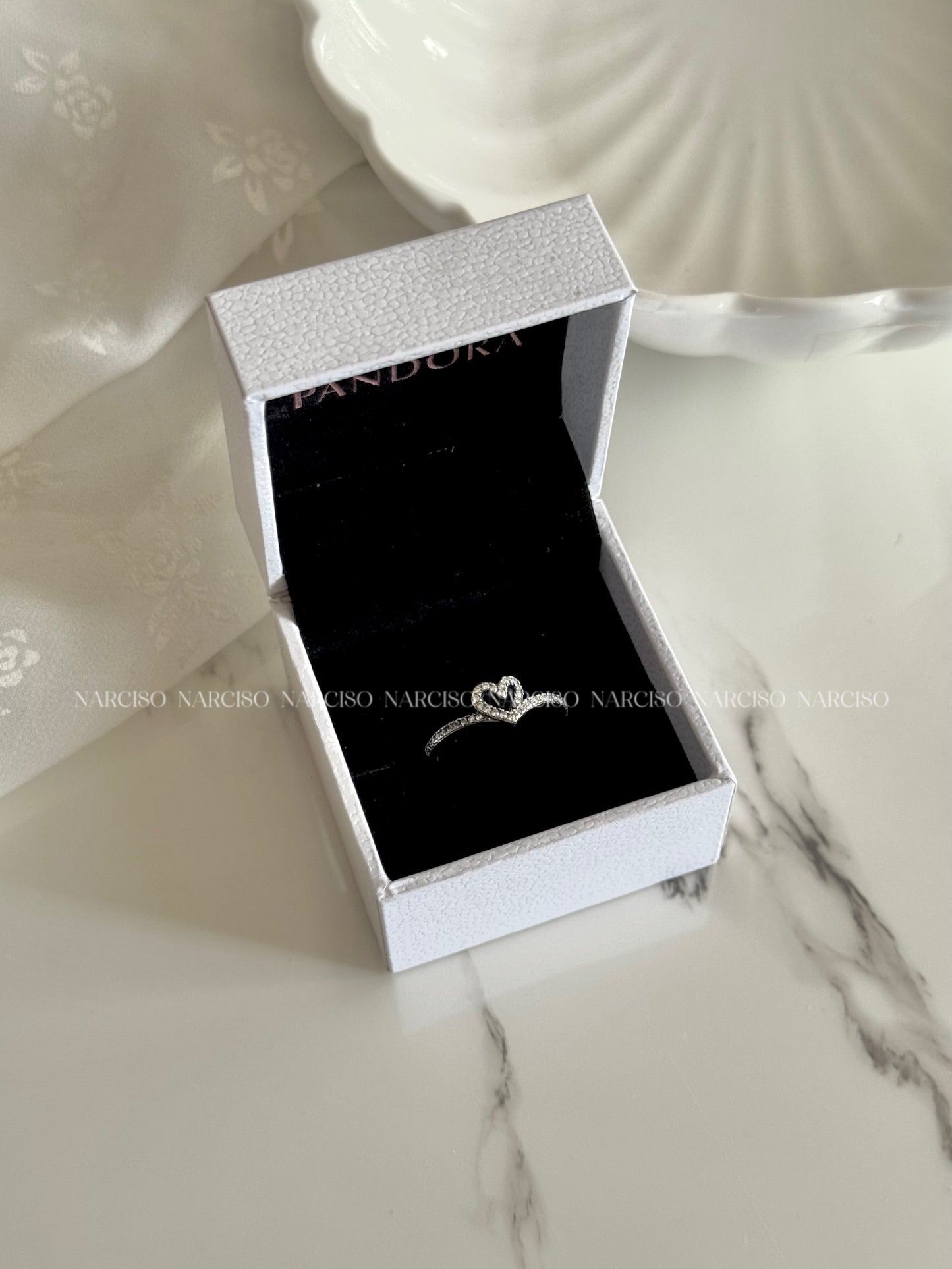 Anillo Pandora corazón