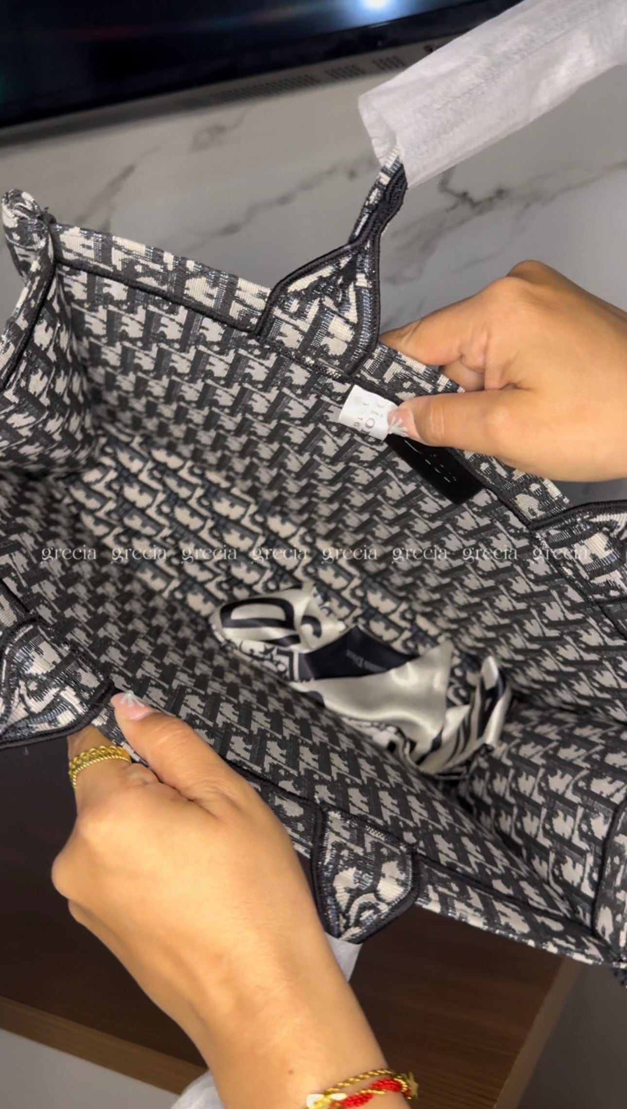Dior Tote negra mediana
