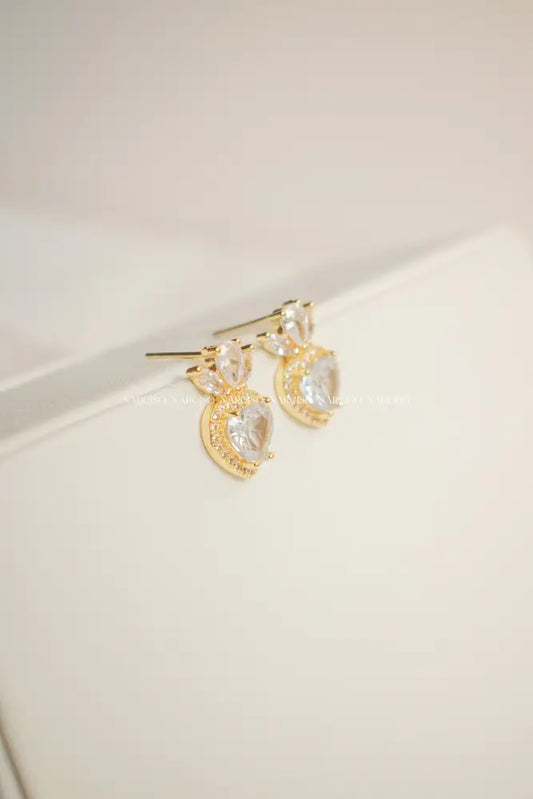 Adara Aretes