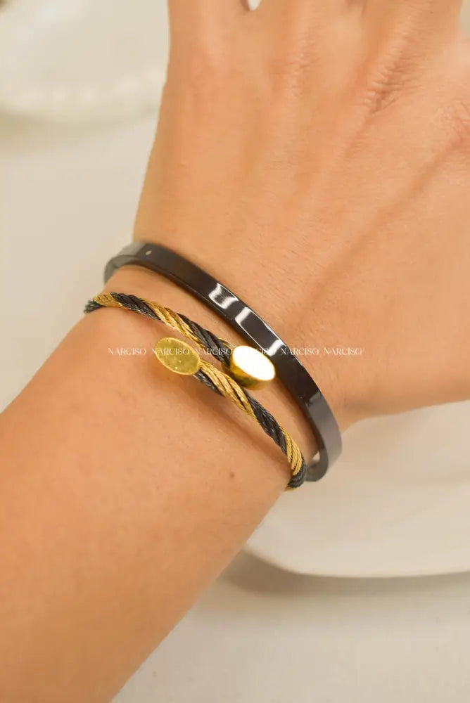 Brazalete Dorado Y Negro Caballero