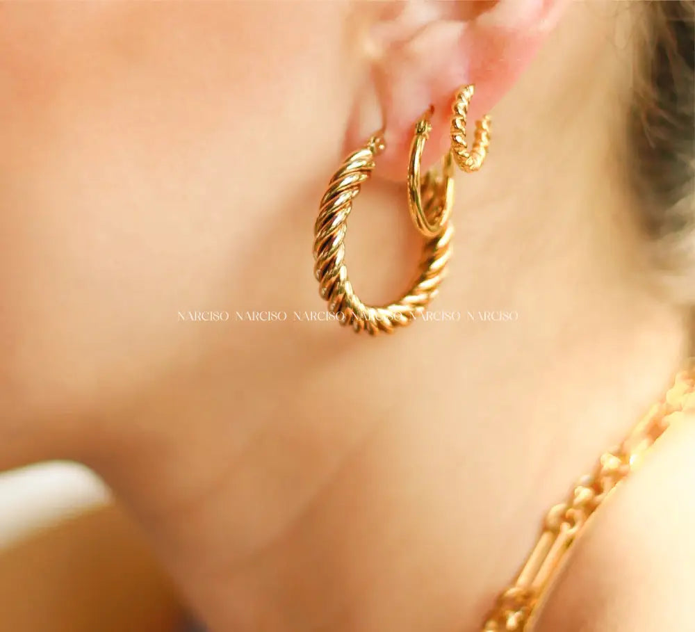 Carmen - Hoops Aretes