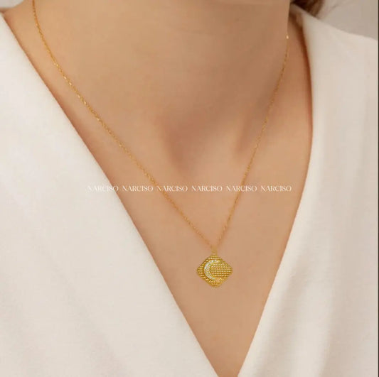 Luna Collar