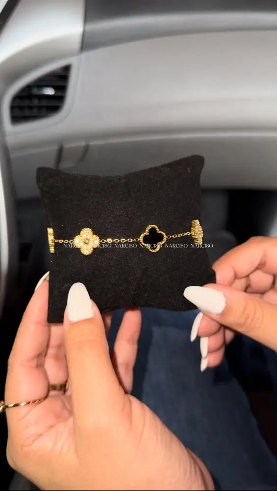 Vc Negra Con Circonitas Pulsera